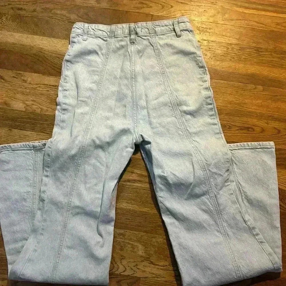 We the Free by Free People Super Flare High Waisted Light Wash Jeans, Size 29 - Picture 7 of 9